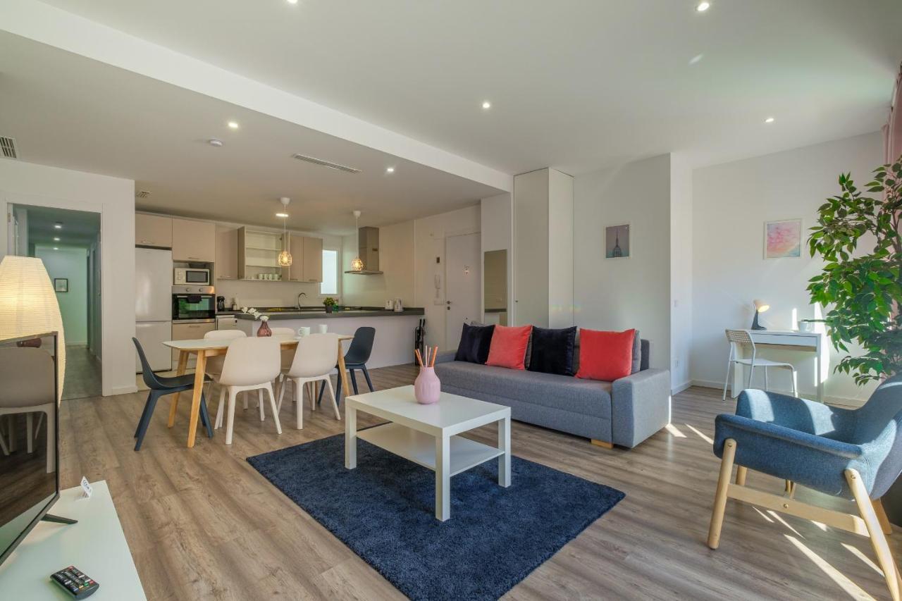 Modern, Stylish & Comfortable Apartment Валенсия Экстерьер фото