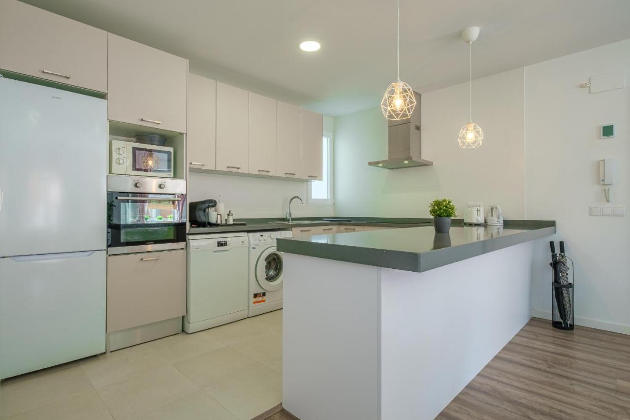 Modern, Stylish & Comfortable Apartment Валенсия Экстерьер фото