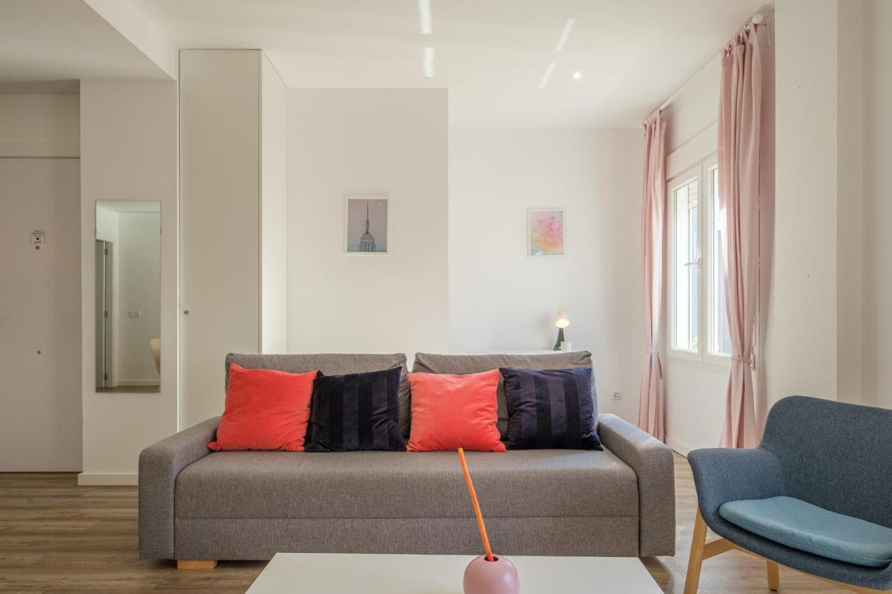 Modern, Stylish & Comfortable Apartment Валенсия Экстерьер фото