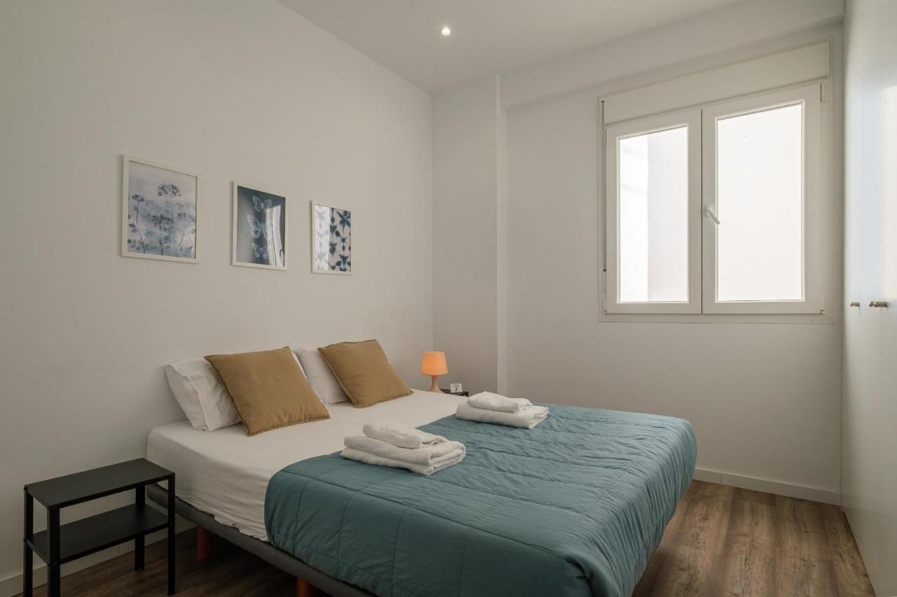 Modern, Stylish & Comfortable Apartment Валенсия Экстерьер фото
